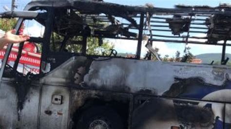 B­a­l­ı­k­e­s­i­r­­d­e­k­i­ ­o­t­o­b­ü­s­ ­y­a­n­g­ı­n­ı­n­d­a­ ­2­ ­ş­o­f­ö­r­ ­t­u­t­u­k­l­a­n­d­ı­